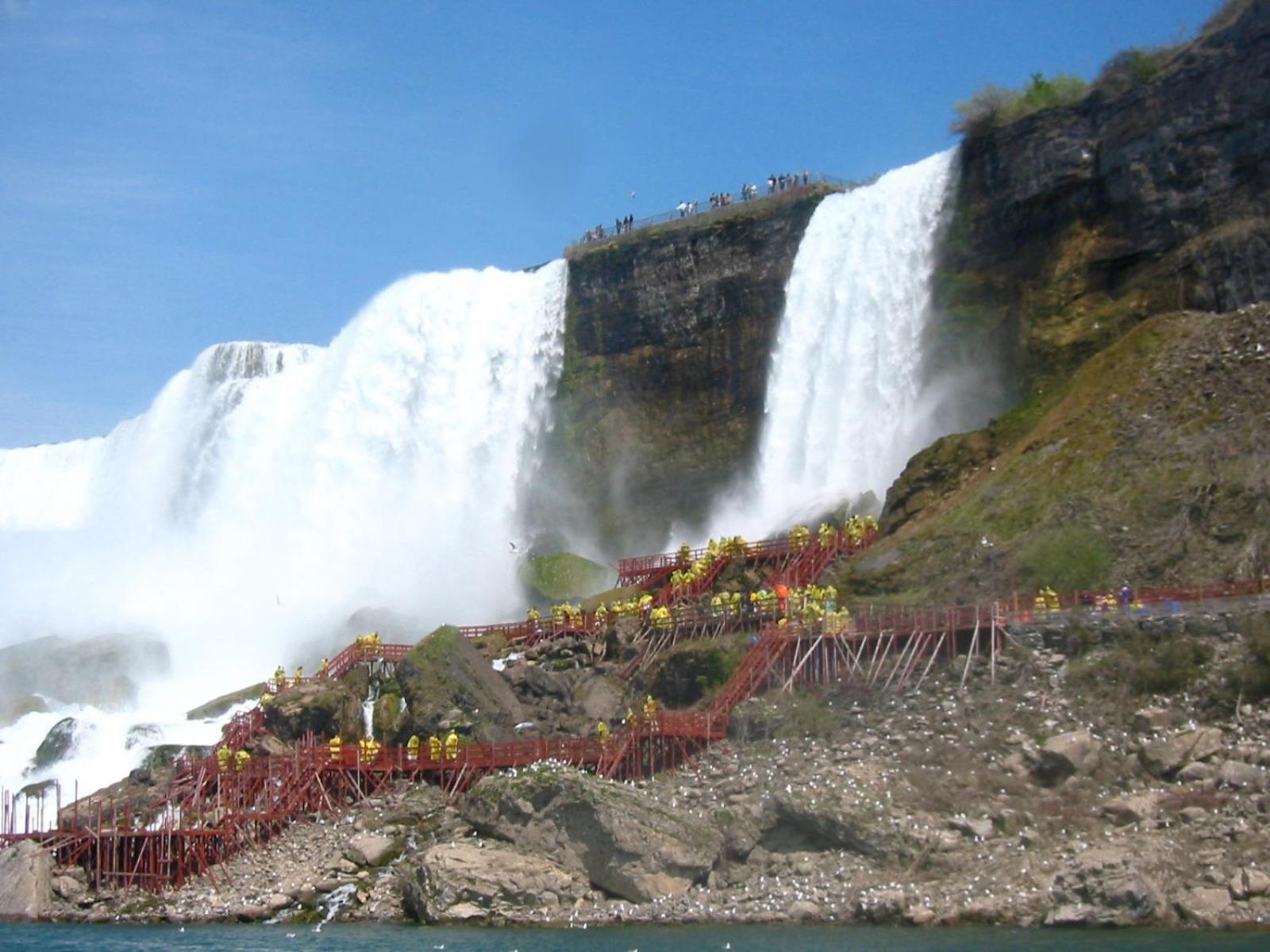 Wanderfalls Guesthouse & Hostel Ниагарски водопад Екстериор снимка