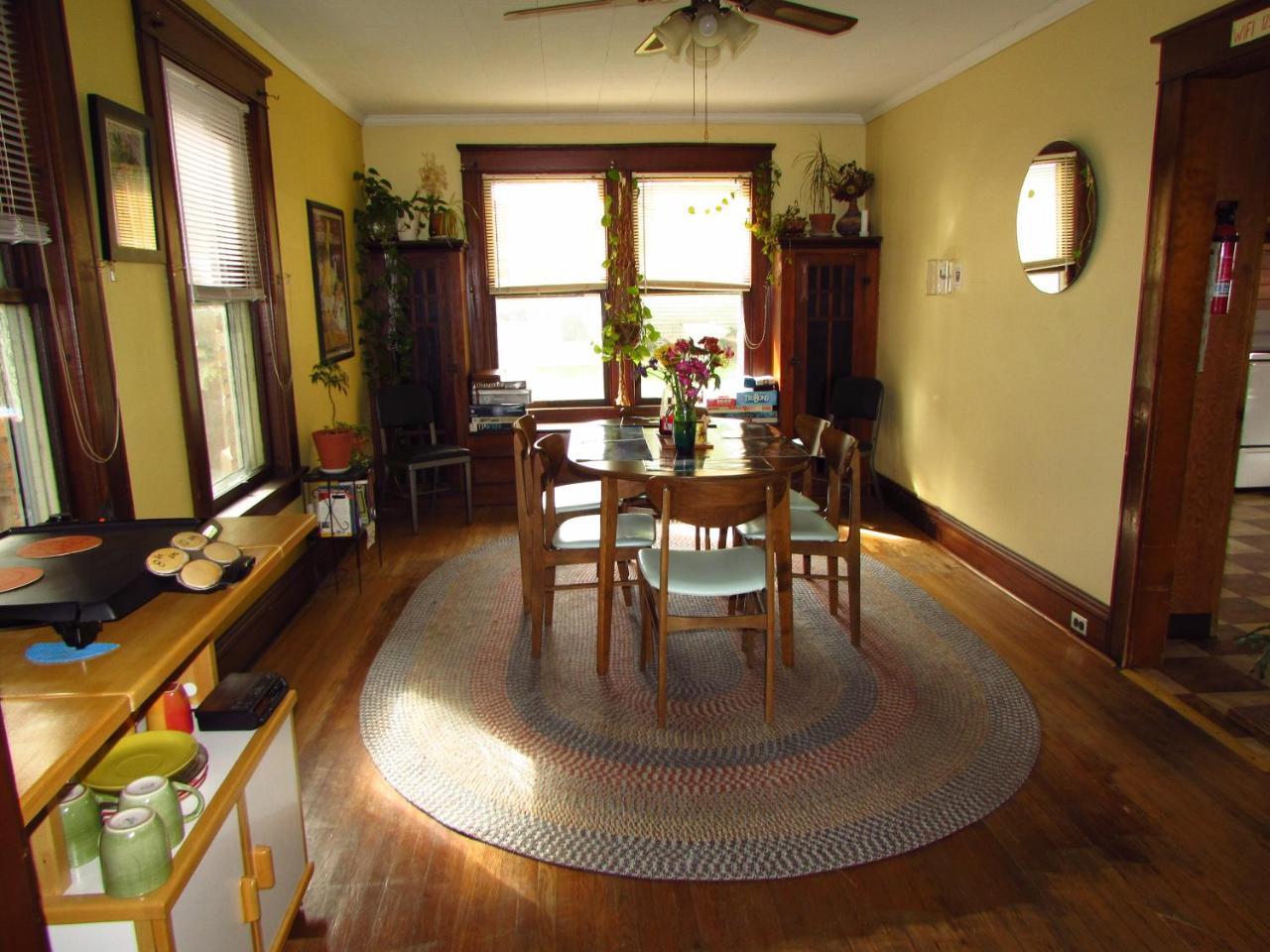 Wanderfalls Guesthouse & Hostel Ниагарски водопад Екстериор снимка